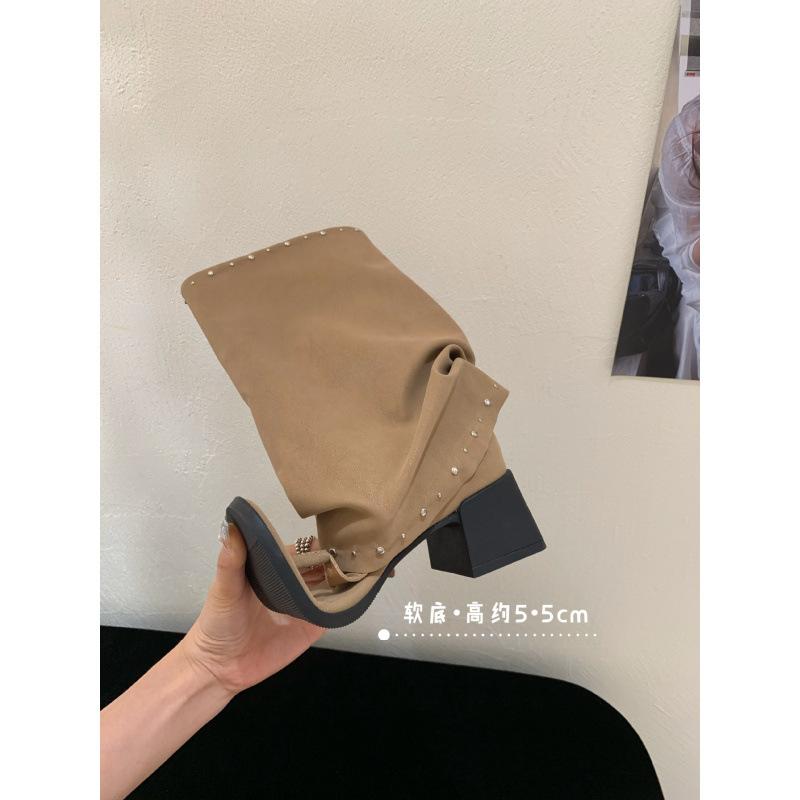 

Light luxury niche retro 2025 summer new women s shoes sandals wear round head thick heel pinch foot rivet trousers tube cool boots 39 хаки