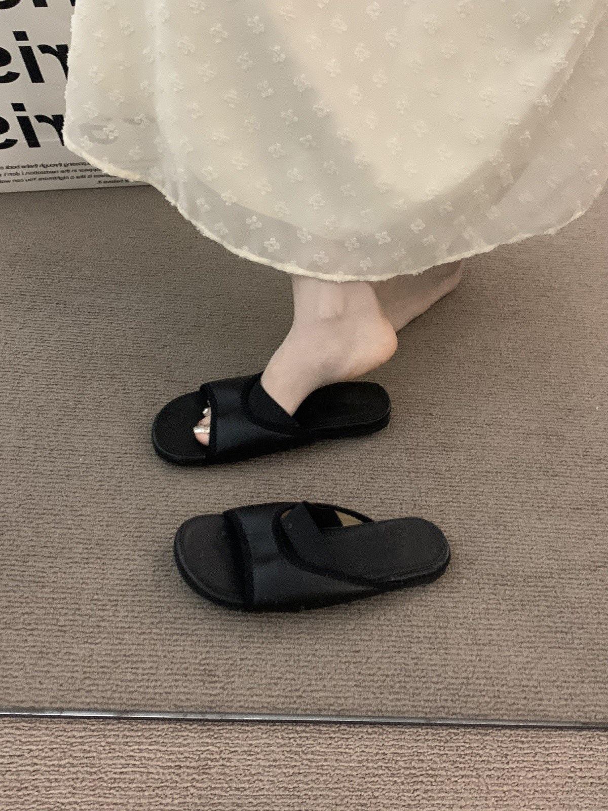 

Niche yellow suede with skirt French small cool slippers fairy shoes outer wear 2025 summer with skirt sandals 40 чёрный