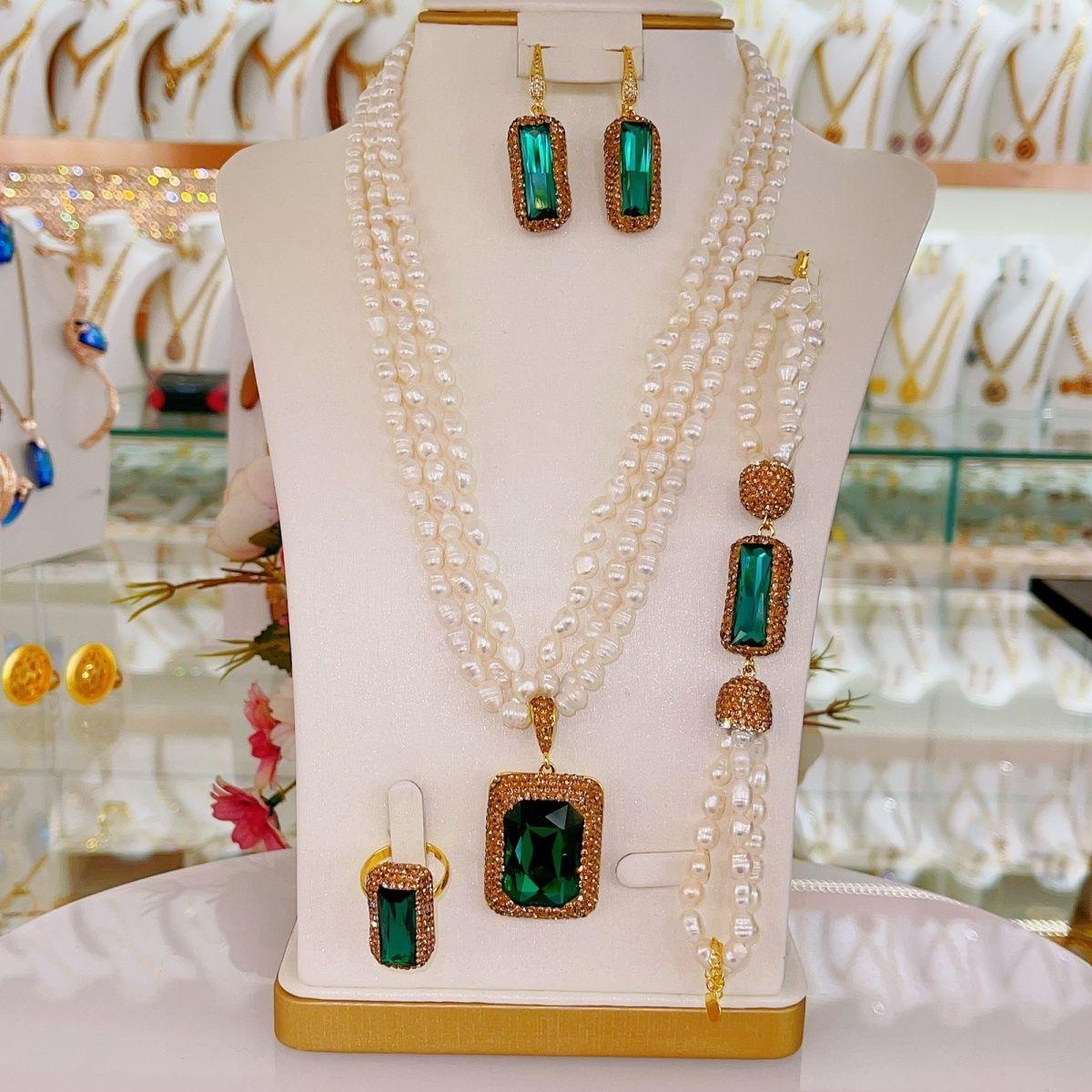 

Новый модный женский комплект ювелирных изделий с кристаллами из четырех штук