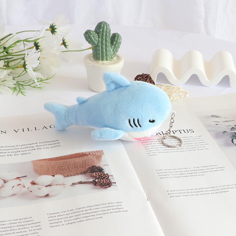 

Shark Plush Keychain - Cute Pendant Toy for Couples 15cm