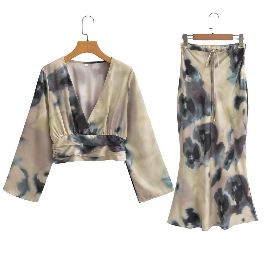2024 Euro-American Women's Fashion: French Ink-Wash Short Top & Skirt Set
