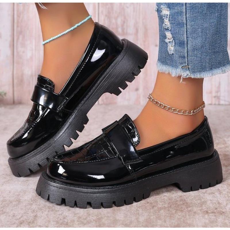 

New Women s Black Chunky Platform Loafers Thick Sole Slip on Casual Shoes Woman Fashion Black Patent Leather Jk Uniform Shoes 35