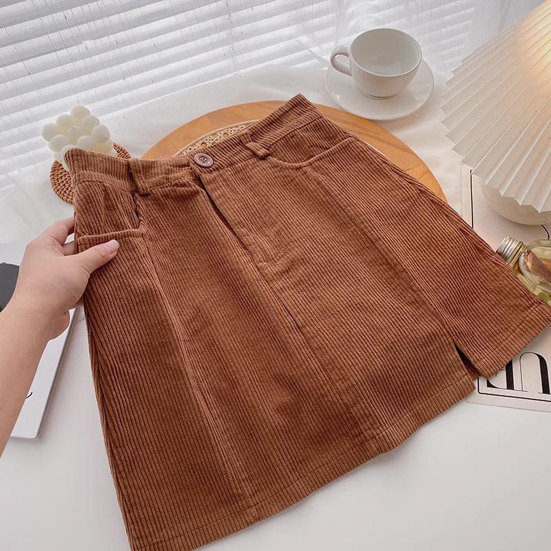 2024 Autumn Retro Corduroy Midi Skirt: A-line, High Waist, Slimming, Long Legs Slit, Commuting Skirt for Women