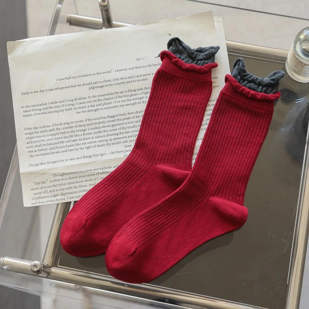 Nouveaux Chaussettes Femme Décontracté Mode Rayé Rouge Gris Élastique Chaussettes Longues Femme Pois Harajuku Rétro Coton Mi-mollet