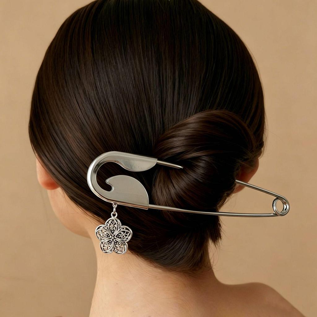 Stylish Large Silver Hair Brooch: Creative Metal Claw Clip for Thick Hair