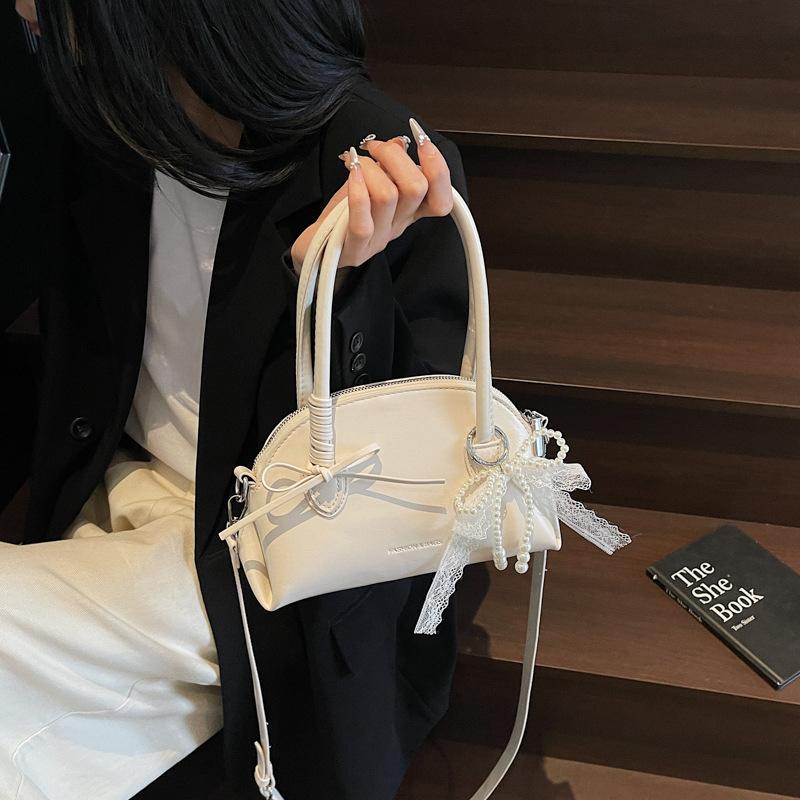 Exquisite Super-hot Niche Bag Women's 2025 New Summer Fashion Versatile Shoulder Messenger Bag Handbag Small Bag