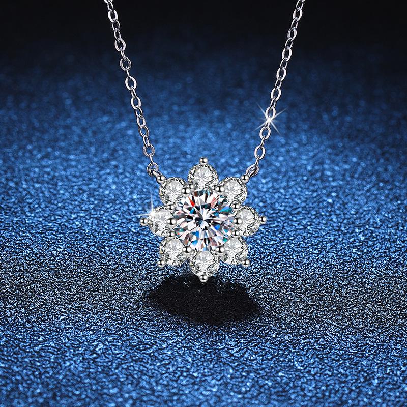 Kuaishou Douyin Sunflower Moissanite Women's Luxury Necklace Pendant