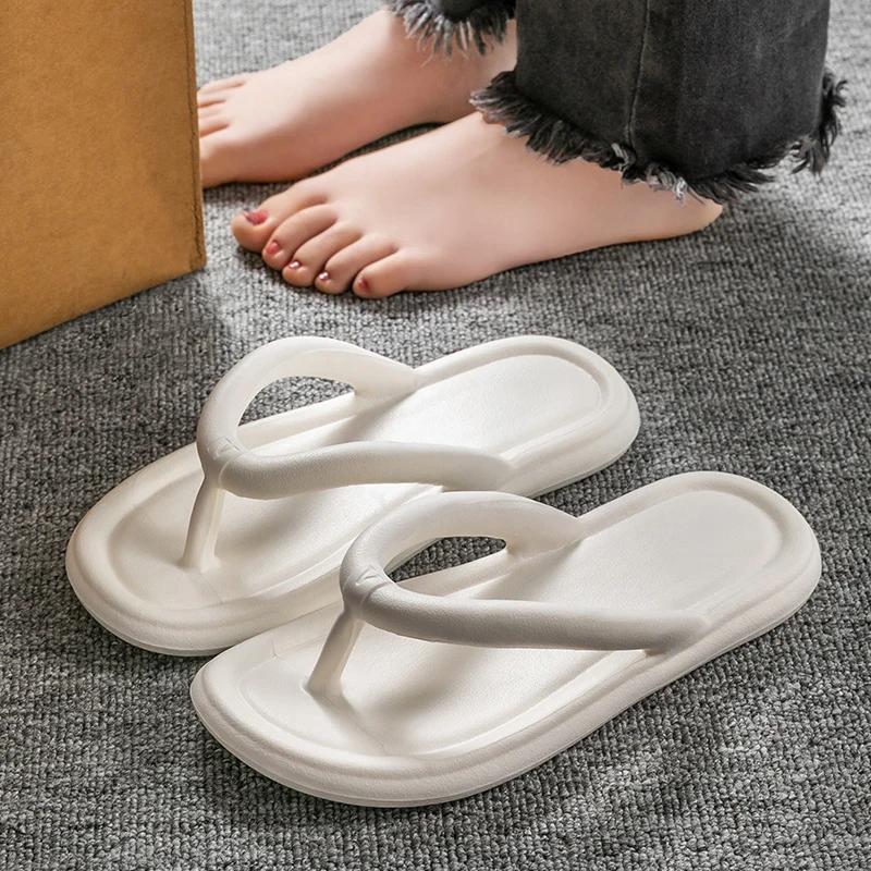 Fashion Lightweight Flat Heel Beach Slides Soft Sole Platform Flip Flops Non Slip Slippers for Women EVA Thick Sole Clip Toe Home Shoes