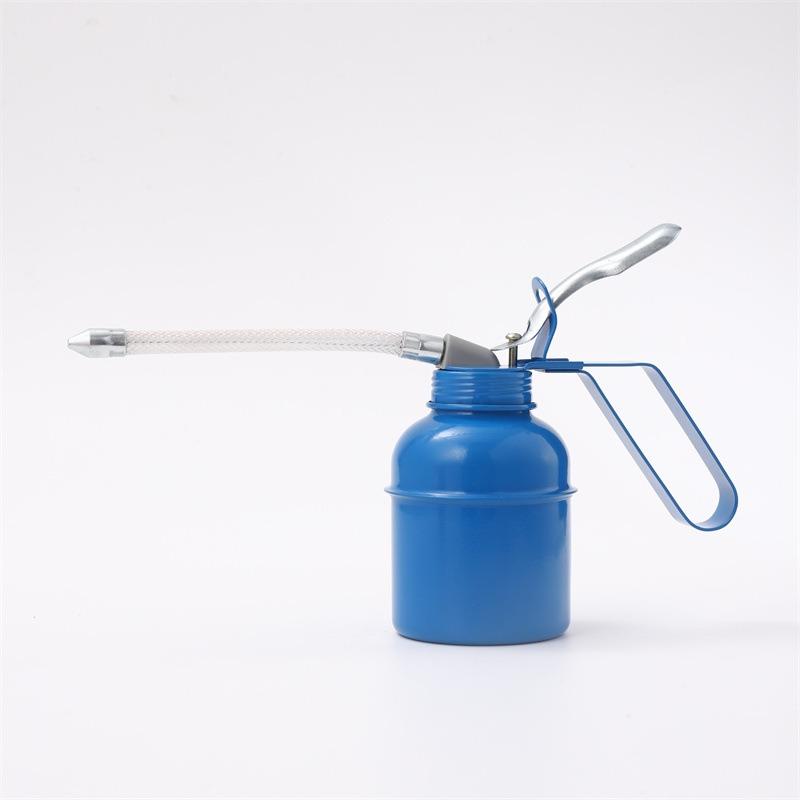 

Ручной насос масленка может с гибким шланговым носиком смазочная масляная банка бутылка металлический грузовик масляный спрей бутылка для автомобиля домой синий