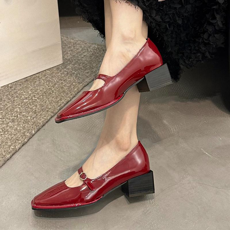 2026 Women's Low Heel Shoes Spring New Square Head Shallow Mouth Metal Chain Anti-slip Wear-resistant Low-top Shoes