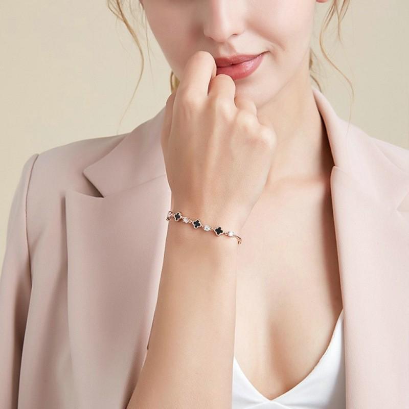 

Елегантний чорний браслет-конюшина зі стразами для жінок – Універсальний темпераментний браслет дружби Copper