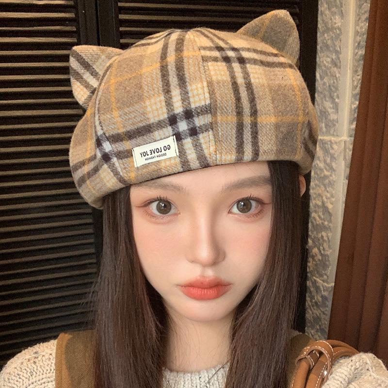 Classic Plaid Wool Beret with Cute Cat Ears - Artistic Painter Style for Autumn/Winter