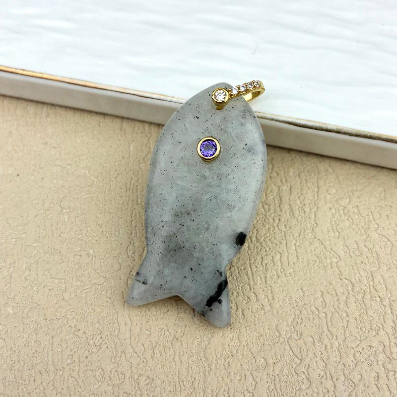 Natural Crystal Fish-Shaped Pendant: Red Agate, Lapis Lazuli, Tiger Eye, Jade Clavicle Chain