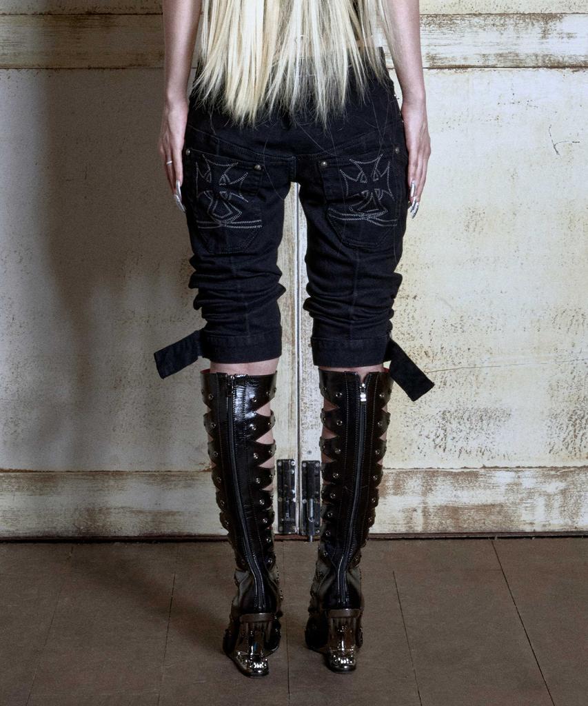 Opeoseu0012 Op.08 Motoback Capri Pants Black