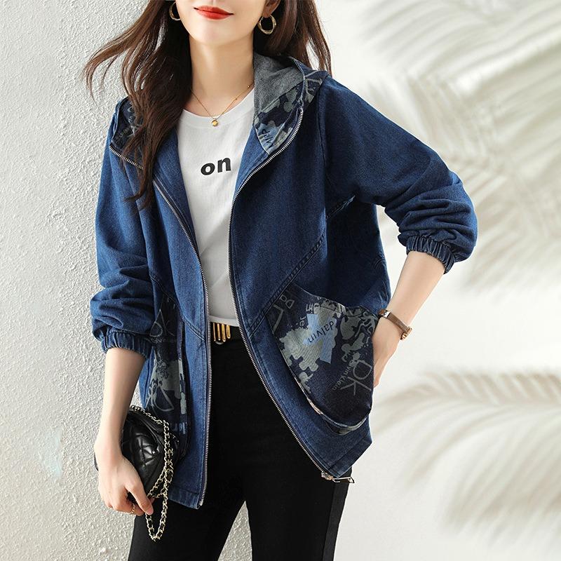 Hooded casual denim jacket women's spring new big pocket color matching age-reducing thin jacket top trend