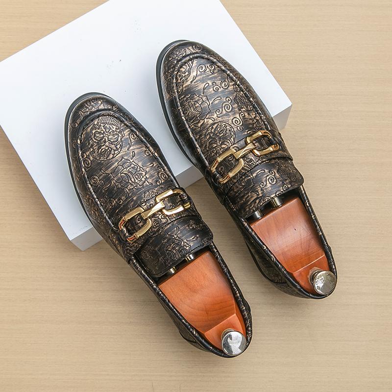 Fashion Designer Men's Pointed Metal Button Wedding Shoes Male Print Pattern Loafers Formal Dress Footwear Zapatos Hombre