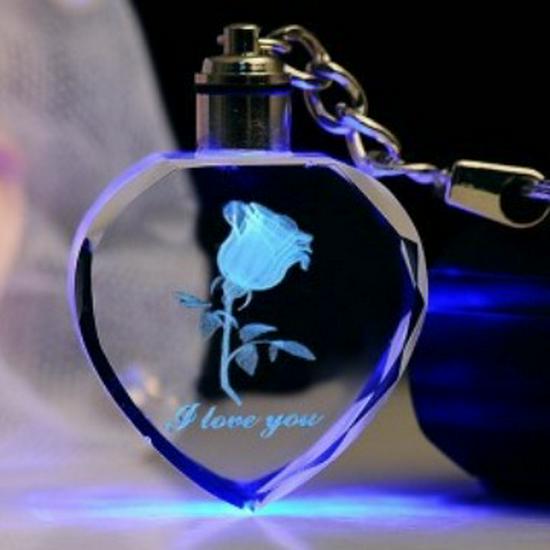 Heart-Shaped Crystal Keychain - Romantic Gift for Couples