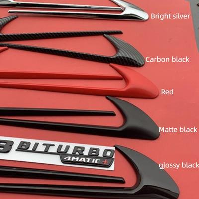 2 Stück Kotflügelblende Emblem Klinge Logo V8 BITURBO 4MATIC+ für C200 C300 E300 E400 W213 Auto Seitenaufkleber