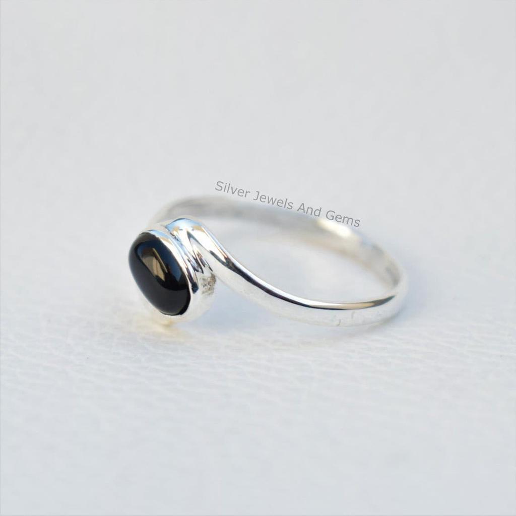Natural Black Onyx Dainty Ring, Handmade Ring, 925 Sterling Silver Ring, Oval Black Onyx Ring, December Birthstone