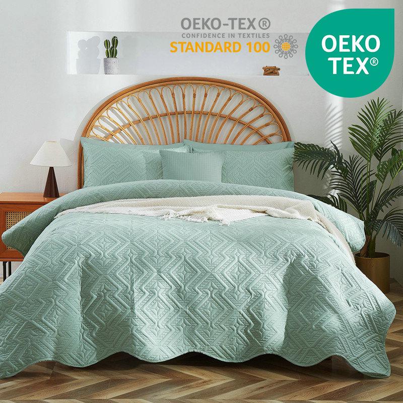 

Ultrasonic Curved Edge Brushed Fabric Bed Cover Set - 3-Piece Thick Quilted Cover with Plain Colors Twin: 168x229cm cover, 50x75cm pillowcases