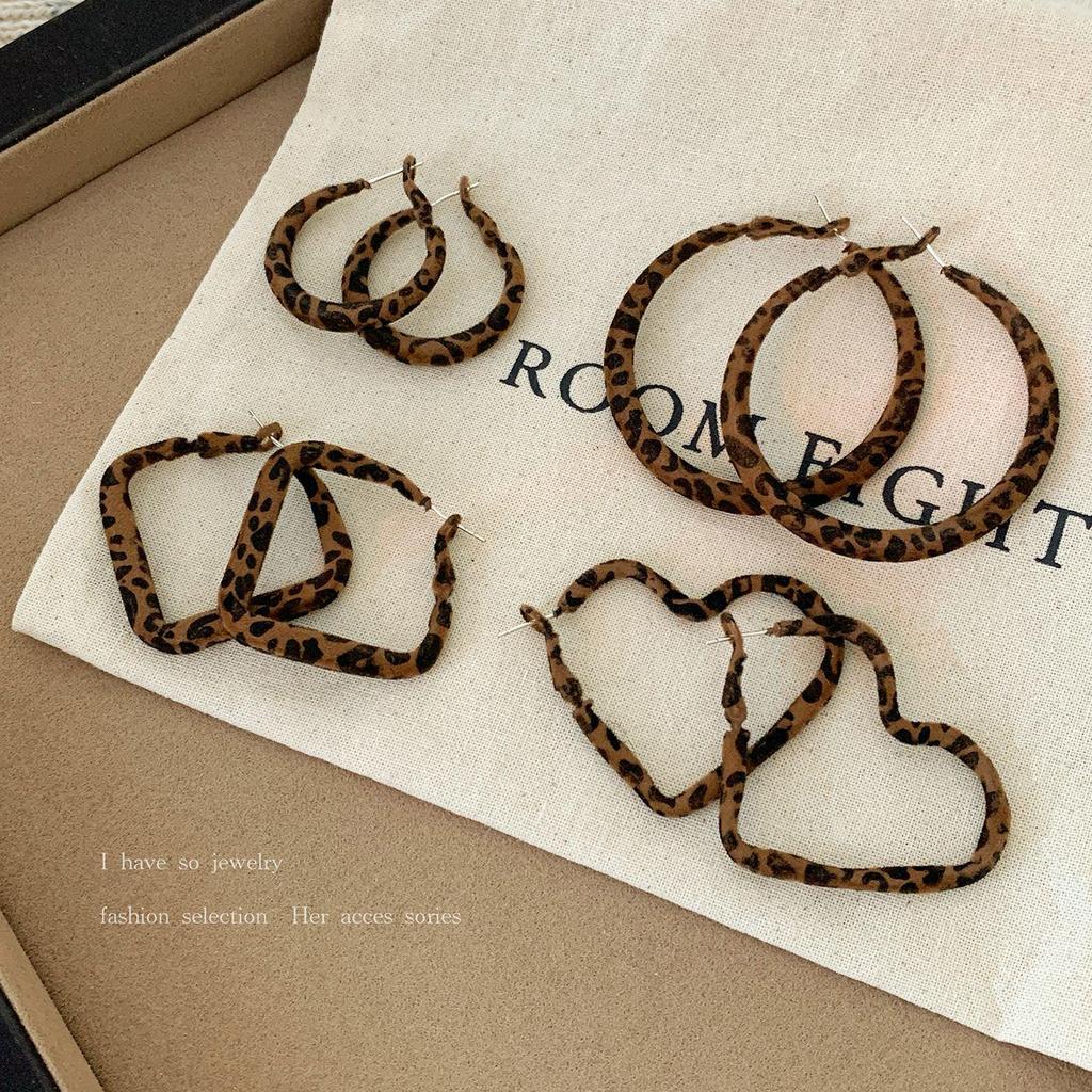 Retro Leopard Print Hoop Earrings: Exaggerated Hong Kong Style with Silver Needle Flocking for Women