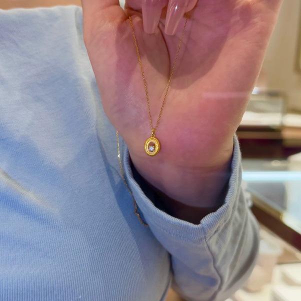 Xiaohongshu Gold Rhinestone Circle Necklace: Stylish, Simple, and Versatile Retro Clavicle Chain