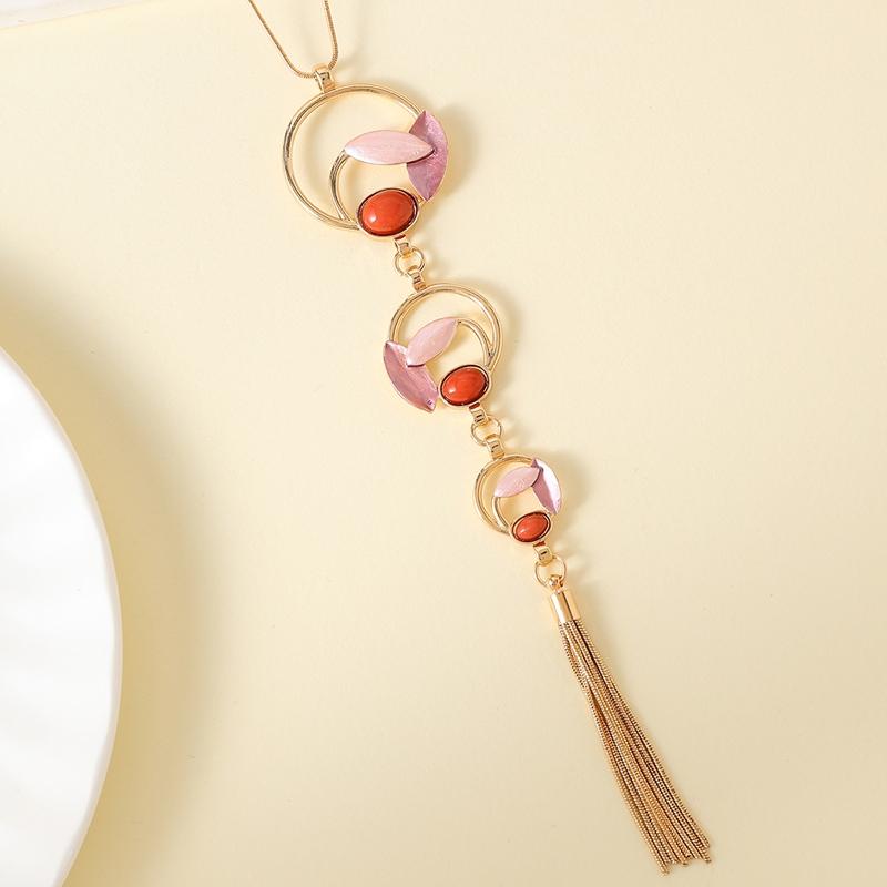 1pc Elegant Golden Butterfly Y-Necklace Long Sweater Chain with Delicate Butterfly Charms Necklace for WomenGood product