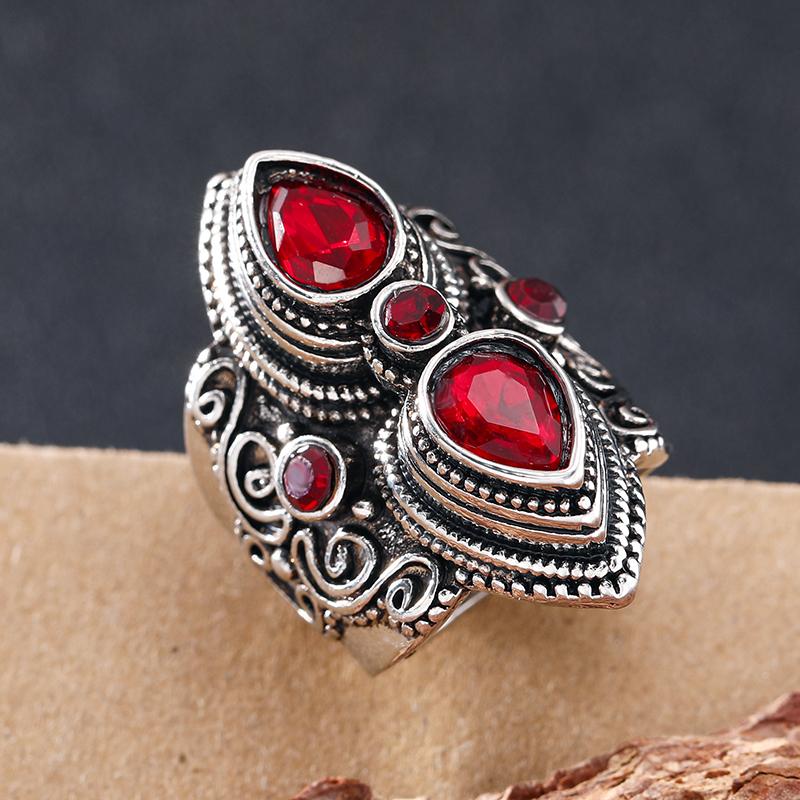 Vintage Exaggerated Boho Style Inlaid Red Zircon Large Classic Engraved Ring Women's Fine Zircon Party Favor Accessories