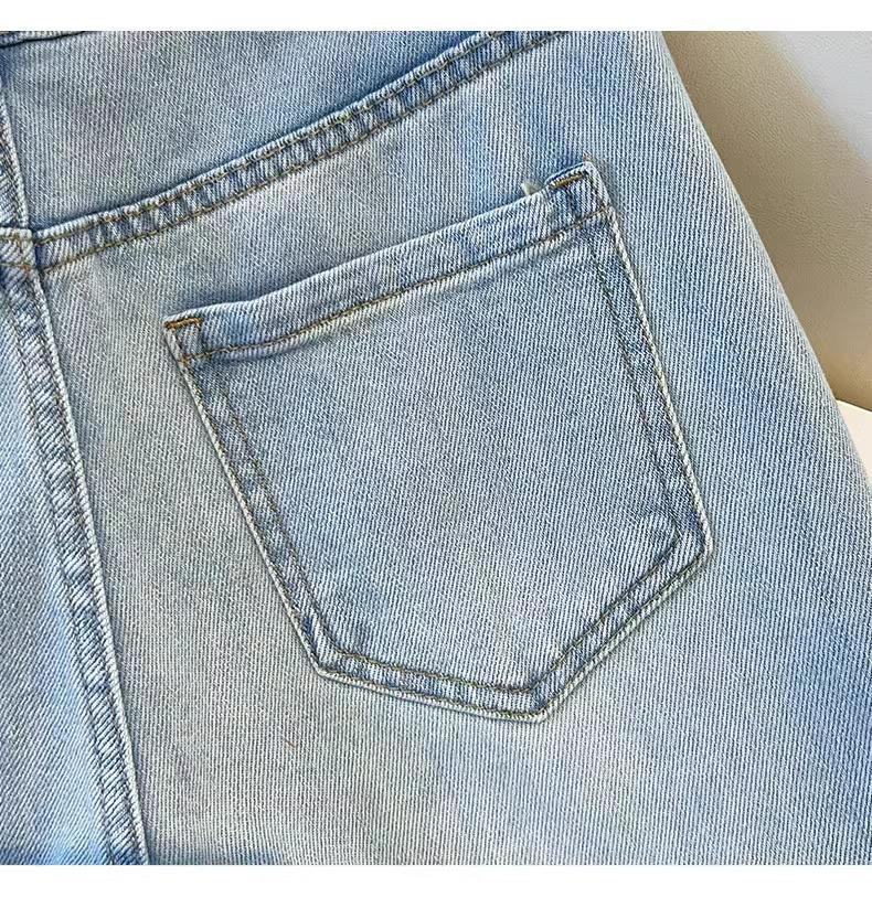 Dámské světlé džíny s širokými nohavicemi, zeštíhlující splývavý lem, jaro/podzim 2025 kalhoty s rovnými nohavicemi.