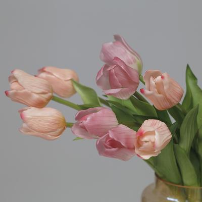 Tulpe PE Einzelstiel Kleber zum Aufkleben Schreibtischdekoration Foto Requisite Simulationsblume Großhandel Feuchtigkeitsspendende Kunstblume