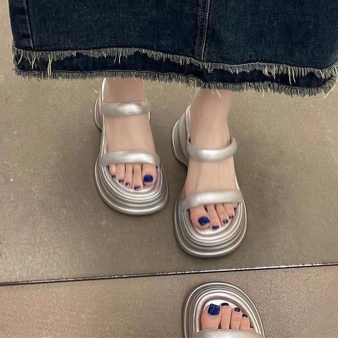 Fashion Women's Slippers Fashion Thick-soled Casual Sandals 2025 Summer New Beach Slippers for Women Platform Sandals Sandalias De Mujer