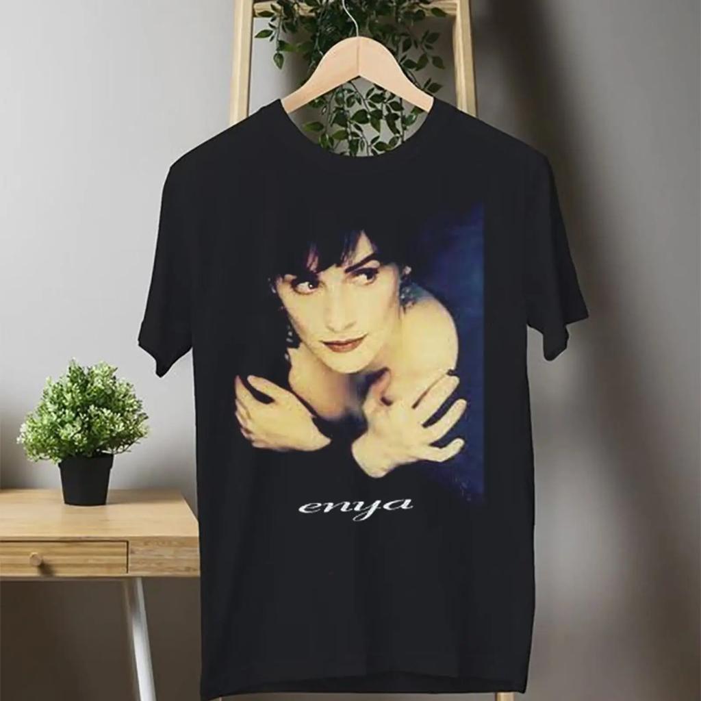 Enya Geschenk Für Fans T-Shirt Schwarz Baumwolle Alle Größen S 5XL Vintage Atmungsaktiv Lässig Mode Unisex Weich