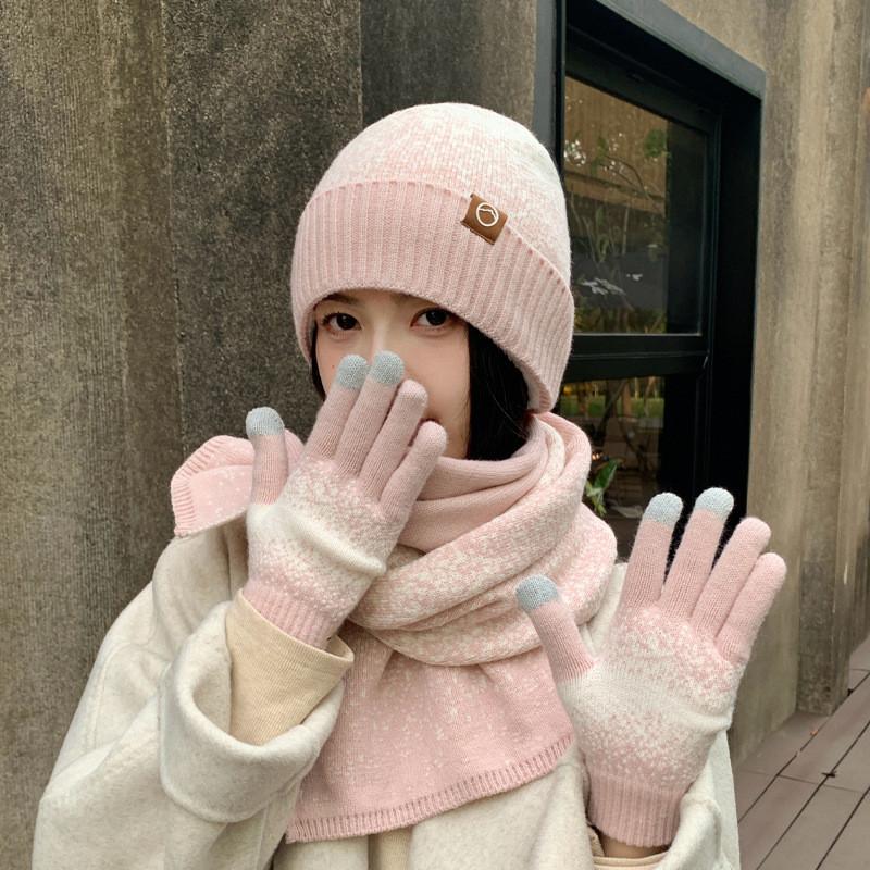 Winter Strickmütze und Schal Set mit Ohrenschutz für Damen Stilvolle Wärme und winddichter Komfort