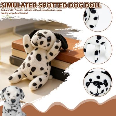 Das gefleckte Hunde-Stofftier, eine lustige Puppe, ist eine ausgezeichnete Wahl für einen geschätzten Begleiter und ein ideales Geschenk für Kameradschaft.