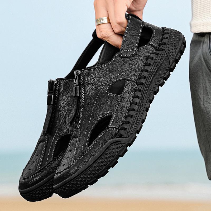 

European station leather sandals summer new comfortable outer wear thick-soled stepping on shit hole shoes breathable versatile sandals 38 чёрный