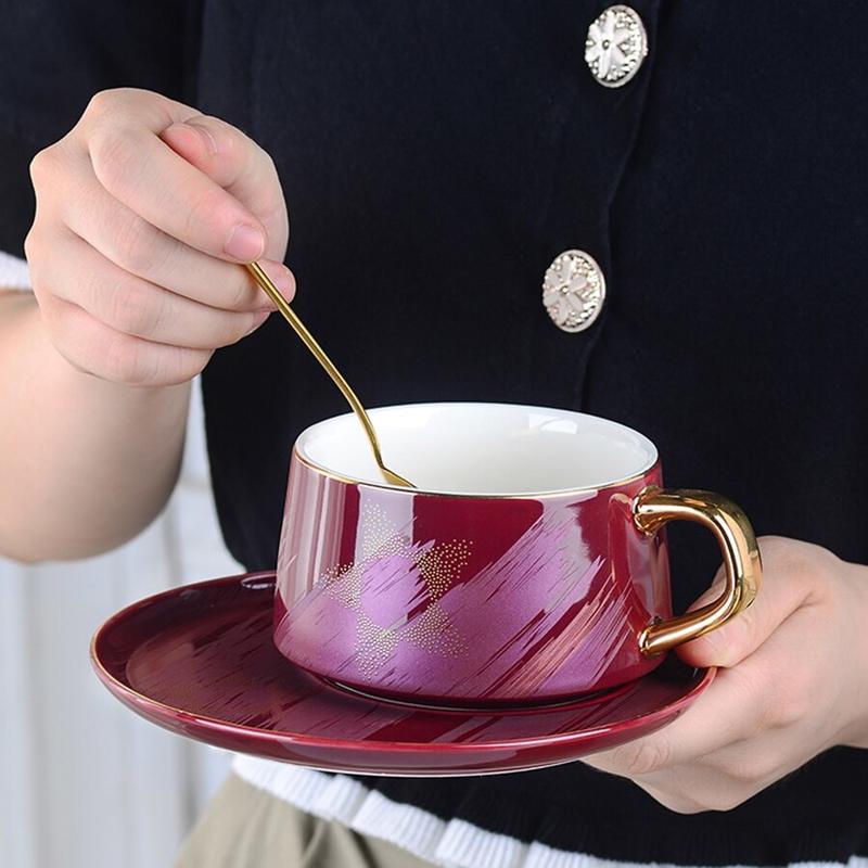 Old Fashion Luxus Keramik Kaffeetassen Set Europäischer Stil Haushalt Nachmittagstee Tassen Set Kleine Kaffeetasse Küchenartikel BD50|Tassen & Untertassen