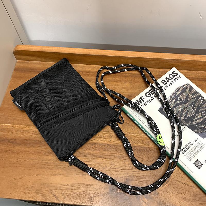 Trendy fashion bag women s outdoor leisure light messenger small square bag summer new niche design shoulder bag small bag