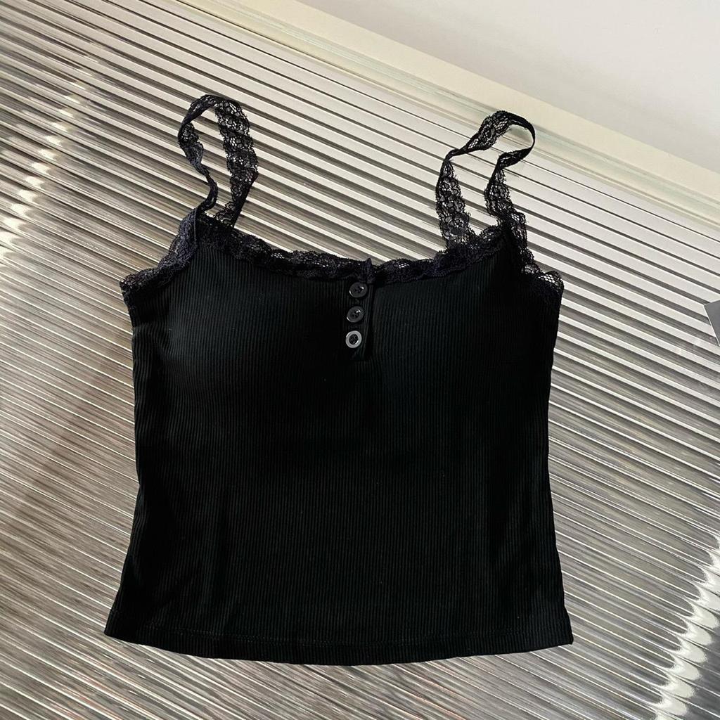 Elegantes geripptes Spitzen-Camisole mit Brustpolster - Weiche Baumwolle, Stilvolles Rückendesign