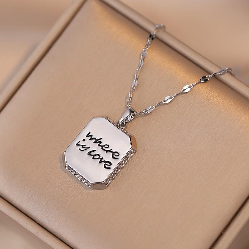 Women's Fashion Heart Pendant Necklace - Elegant, Simple Design, Versatile Clavicle Chain Jewelry