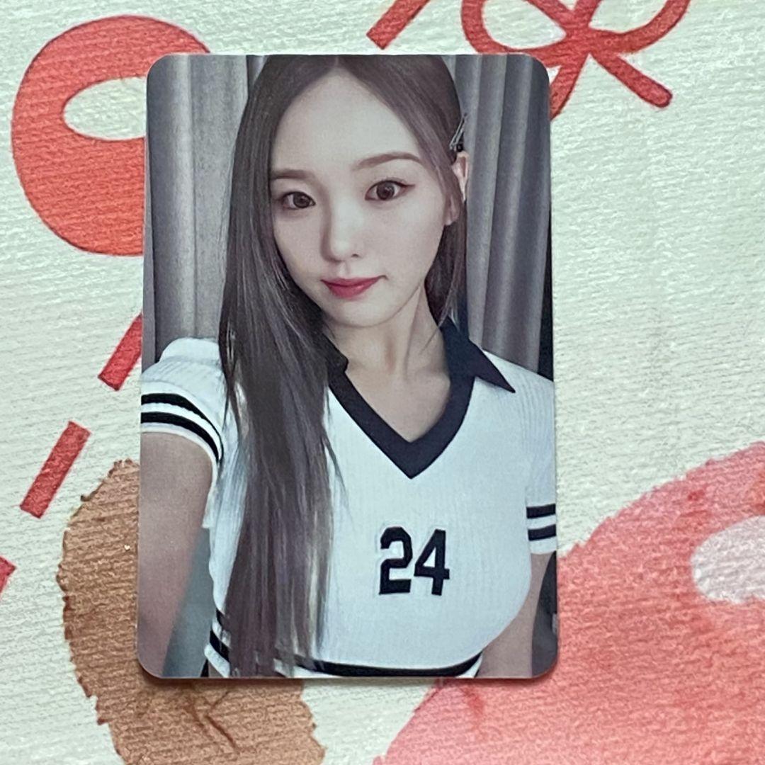 

[USED] NiziU Rio HEARTRIS All Attendance Limited Edition Trading Card