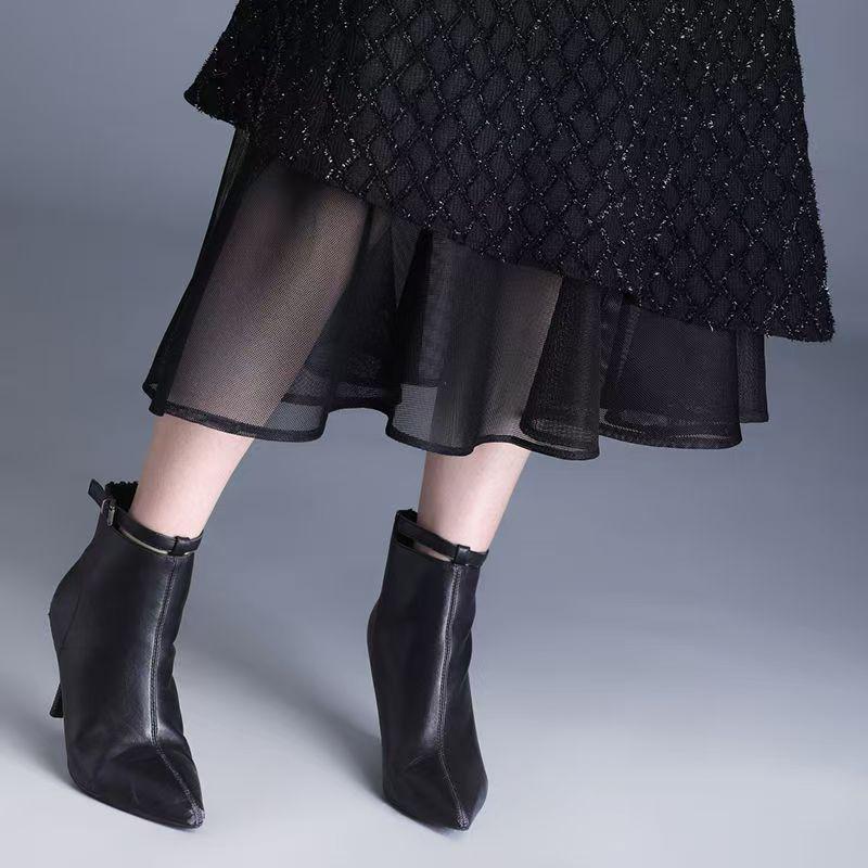 Autumn/Winter 2025 High-Waisted Slimming Velvet Mermaid Skirt - French Mid-Length Fashion Staple
