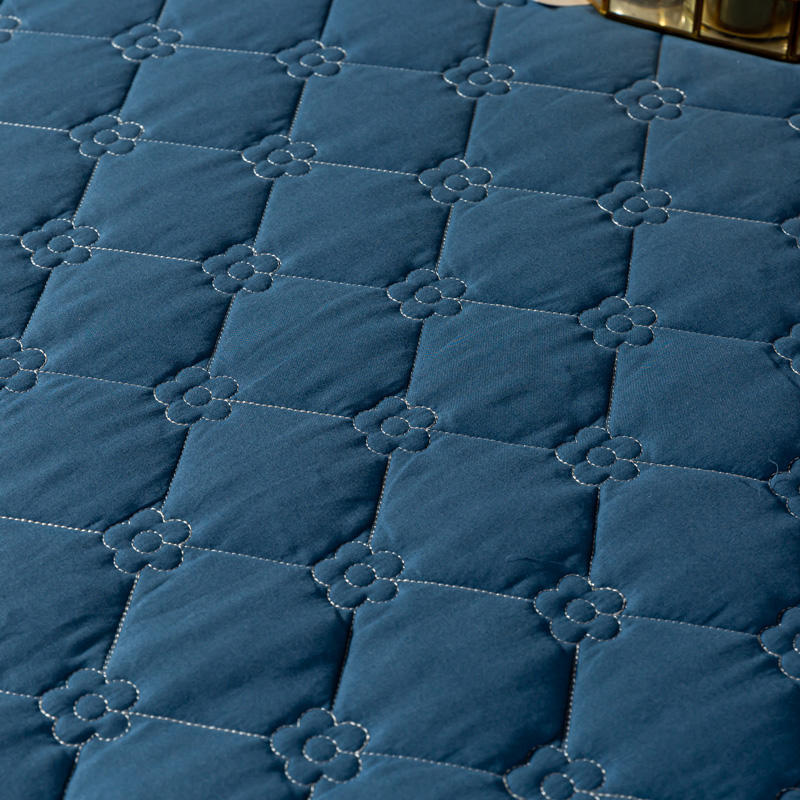 Winter Quilted Thick Bedspread Fitted Sheet Ruffles Drop Soft Bed Skirt Couple Double Mattress Pad Cover Linens 150 180x200