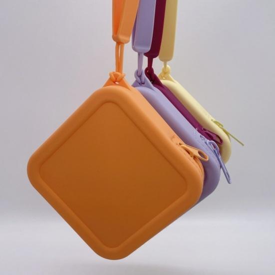 Silicone Storage Bag with Wrist Strap Square Shape Zipper Closure Waterproof Portable Keys Earphone Lipstick Cards Storage Pouch Samll Item Organizer
