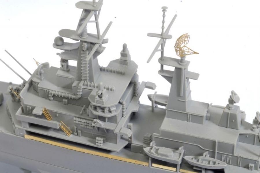 Platz Dragon Scale American Missile Cruiser USS Virginia Plastic Model Kit DR7090 1/700 (CGN-38) (Ship)