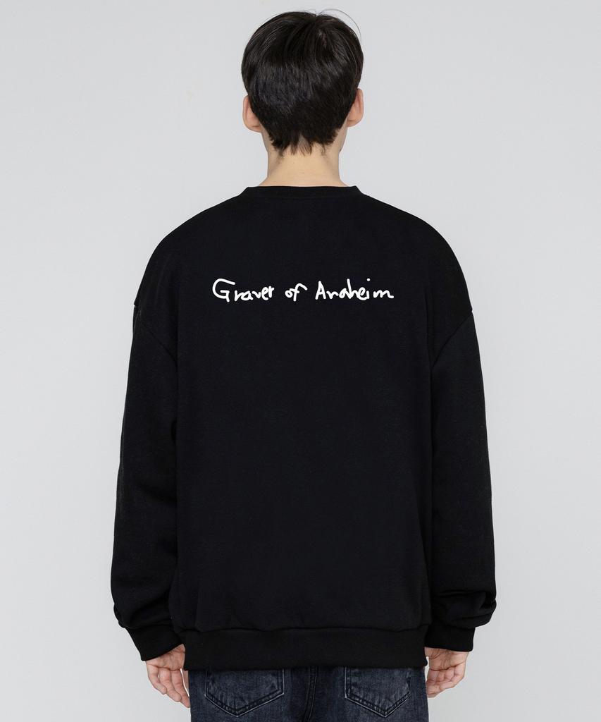 GRAVER [Unisex] Human Puppy Walk Back Logo Sweatshirt_Black