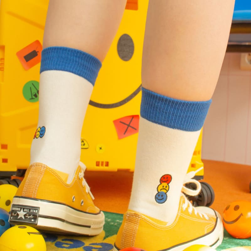 SNOOZY Tricolor Smile Embroidered Socks (White Yellow)