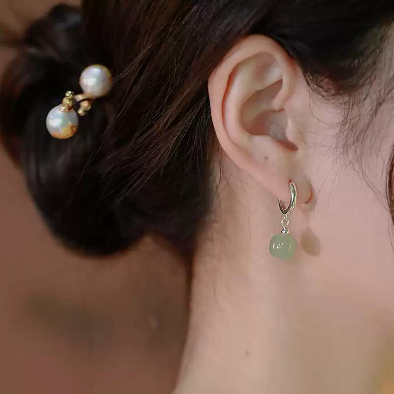 Flat Jade Ear Buckle Earrings Women's Simple High-end Temperament Autumn Winter Style Elegant Classic Accessories Casual Daily Jewelry