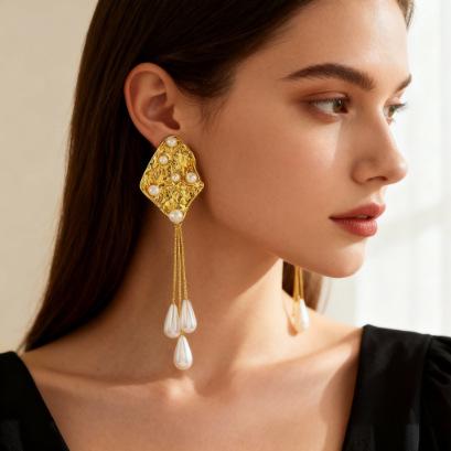 European and American ancient style pleated pearl fringed stud earrings women's niche design sense exaggerated earrings long fashion earrings