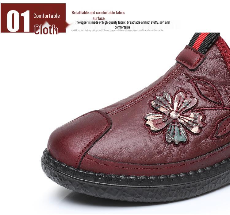 Spring & Autumn 2025 Women's Non-Slip Soft Sole Slip-On Shoes: Comfortable, Wear-Resistant Casual Footwear for Middle-Aged & Elderly Moms.