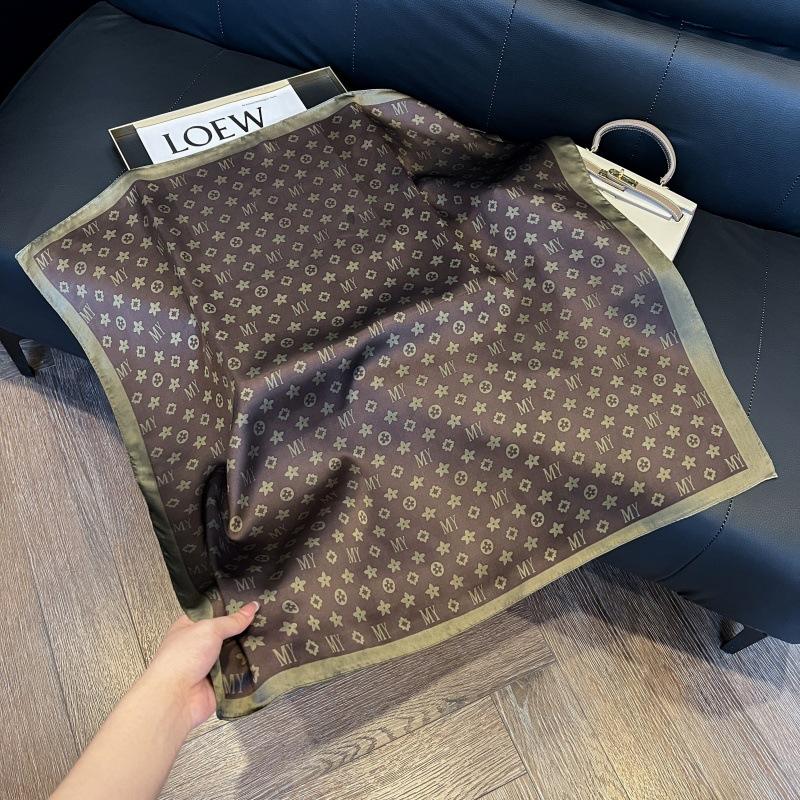 New silk scarf women's fashion versatile high-end small square scarf Korean version neck protection scarf spring and autumn retro scarf binding bag